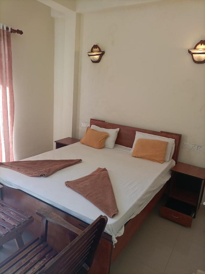 Pinki Nest Hotel Mirissa Luaran gambar