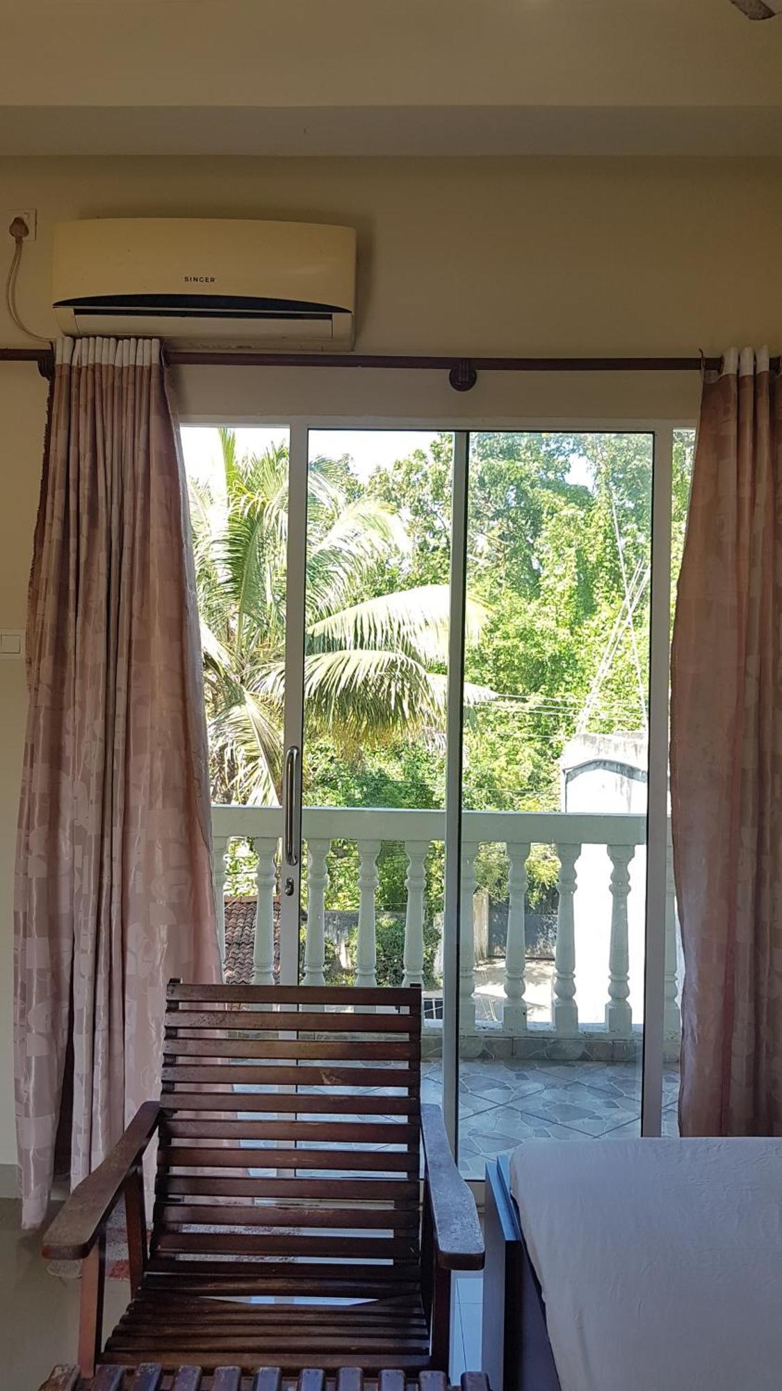 Pinki Nest Hotel Mirissa Luaran gambar